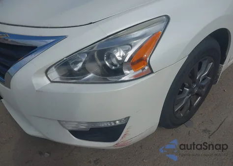 2015 Nissan Altima 2.5 S from USA, damaged, VIN 1N4AL3AP3FC571701